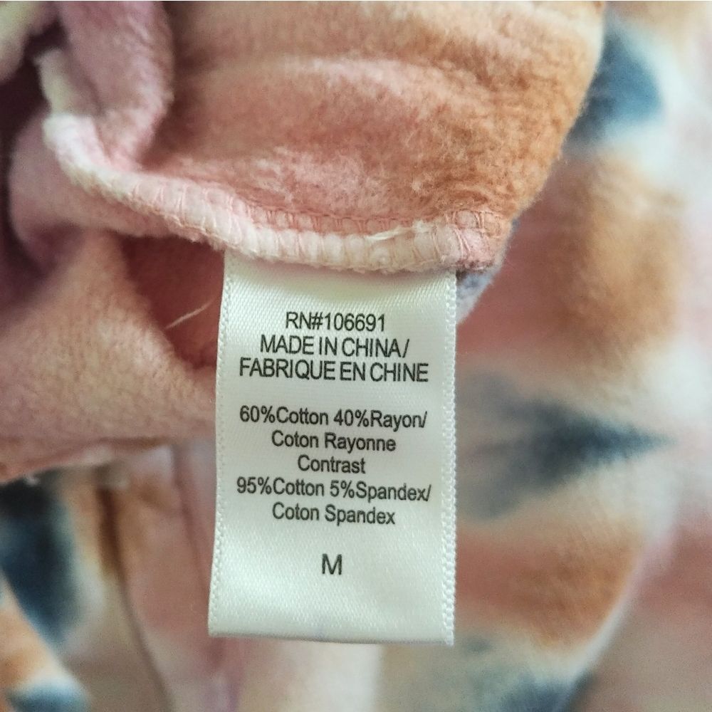 ✨️HP✨️ Young👧 Fabulous😎 & Broke💸 Tie Dye☮️ Shorts NWT - Picture 9 of 10